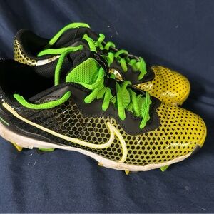 Nike Kids Yellow and Black cleats
